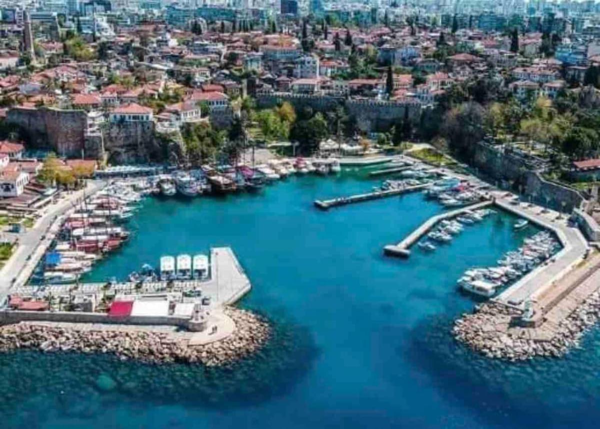 Amazing Location Near Kaleici Sea Affordable Price Daire *